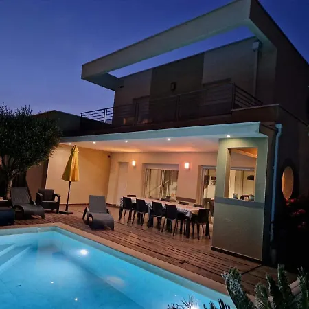 Heated Pool, Indoor Spa, 5bedroom, 10pl, Near Cap D'agde, Mediterranean