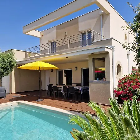 Villa Heated Pool, Indoor Spa, 5bedroom, 10pl, Near Cap D'agde, Mediterranean